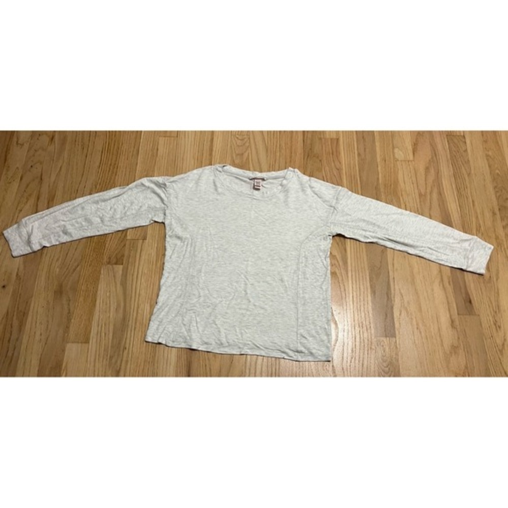 Victoria's Secret Gray Top Size Medium Soft Lounge Shirt‎